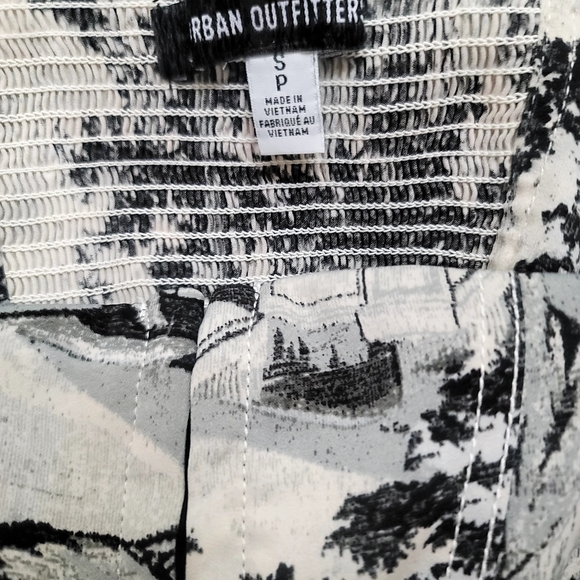 Urban Outfitters Corset Top Crop Top Puffy Sleeves. UO Maddie Bustier Blouse. - Picture 9 of 11